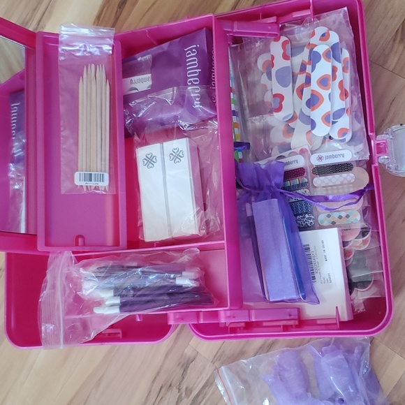 ⭐️ HIGH VALUE⭐️ Jamberry nail bundle - Picture 2 of 16